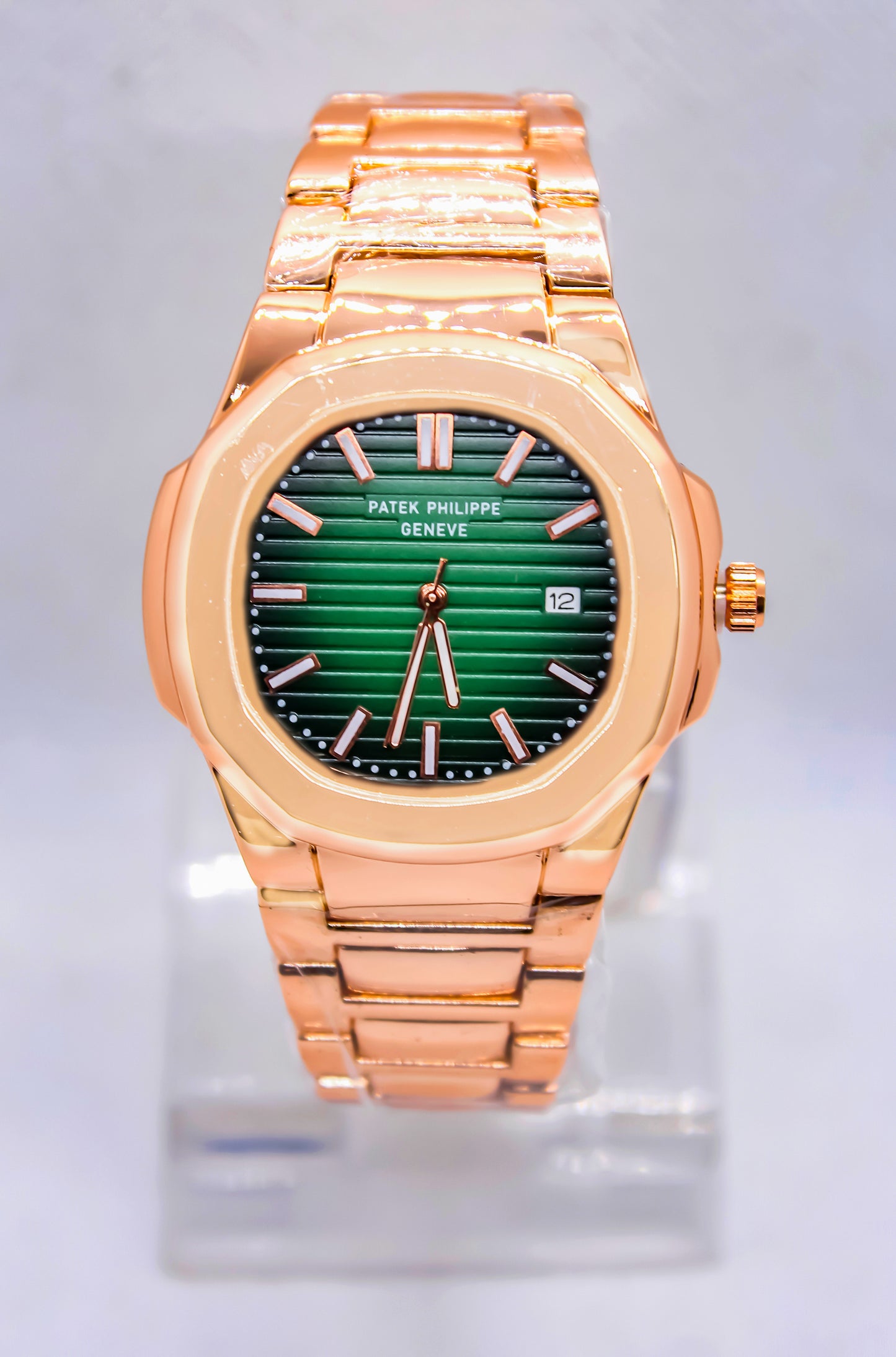 Patek Phillips Nautilus Rose Gold Green dial